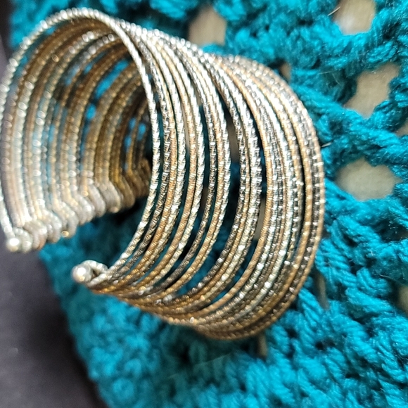 Beautiful Cuff Bracelet - Picture 6 of 7